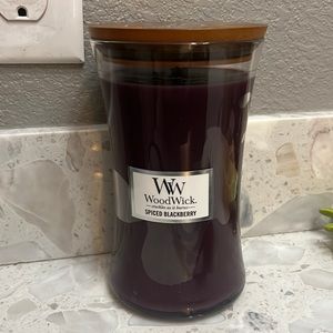 Yankee candle woodwick spiced blackberry large jar candle